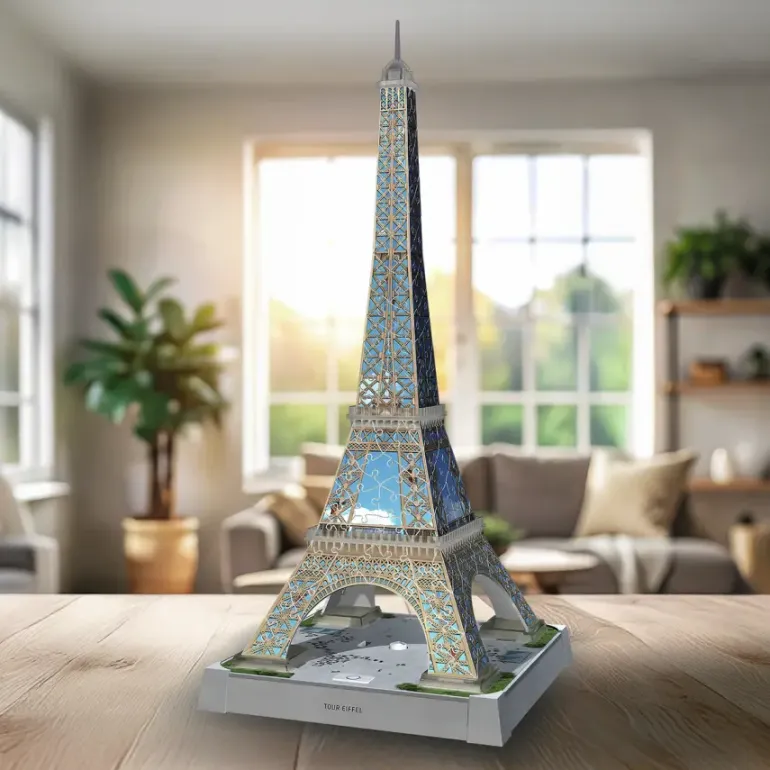 Ravensburger: 3D - Tour Eiffel, Led Light Edition (243)